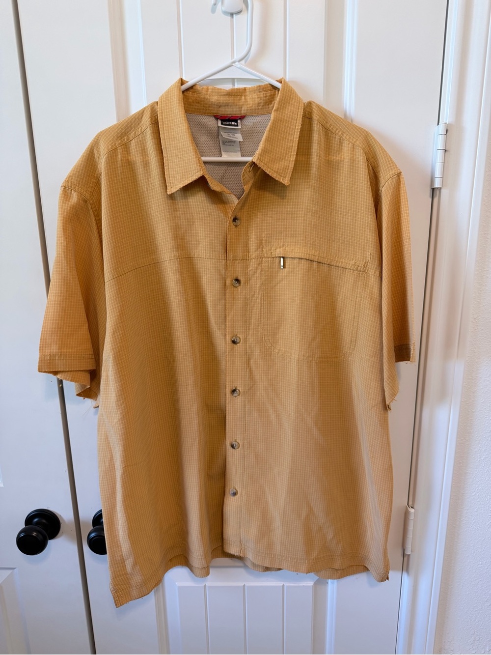 The North Face Men’s XL Vented Hiking Outdoor Button Up Shirt